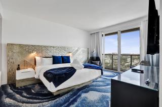 2BR W Residence 18th Floor, Ocean, Inter-coastal, & City Views - 4