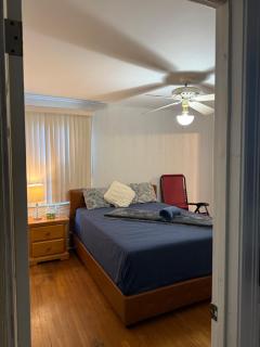 Cozy Room, Spacious Ambiance - 4