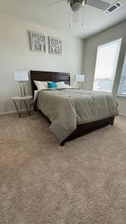 Oasis Lakeside place Near Frisco 2bd-2ba Sleep 6 - 5