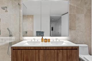 Pearl Coast - Modern 2BR with Rooftop Pool & Views - 7