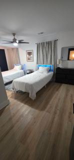 Hanahan Hide Away - 6