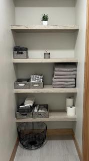 LUXE Hyak Retreat with Sauna, Hot Tub, Game Room, 6BR - 5