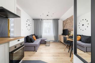 Czeladź Atmospheric Apartment in a Historic Building by Noclegi Renters - 6