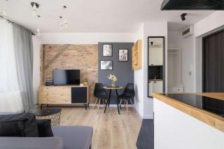 Czeladź Atmospheric Apartment in a Historic Building by Noclegi Renters - 3
