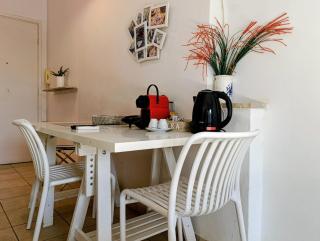 Trykonos Thessaloniki - City Garden Studio - Easy Parking & Walk to Center - 300m from University - 2
