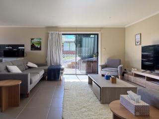Summerhill Getaway: Simple Comfort Near Launceston - 3