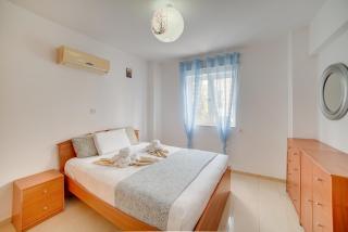 Cozy Mackenzie Getaway - 1