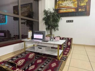 Happyland JBR Dubai Hostel - 7