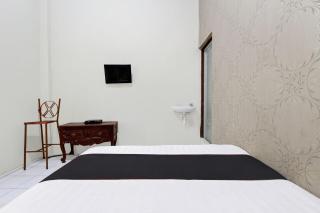 Hotel O Near Tugu Yogyakarta 2 formerly Monjali Inn - 2