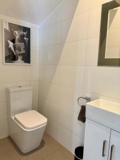 Home Away From Home - Maribyrnong Boutique Townhouse - 5