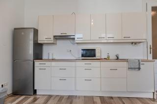 Budget-friendly Viennese Apt - 12min from Downtown - 6