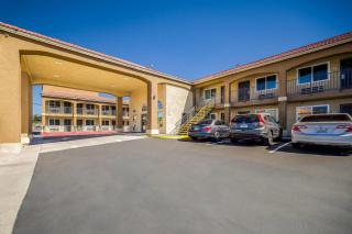 Quality Inn & Suites - 4