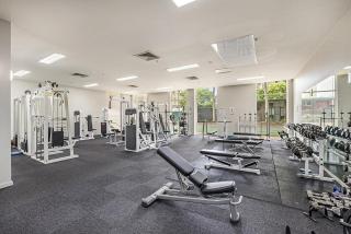 Studio Apartment near CBD, RMIT & Uni of Melbourne - 2