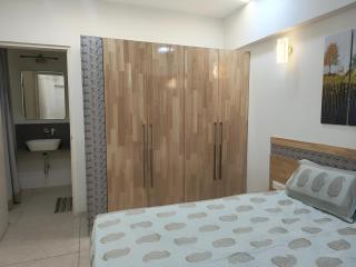 Private Room in Luxury Urban Oasis - 2