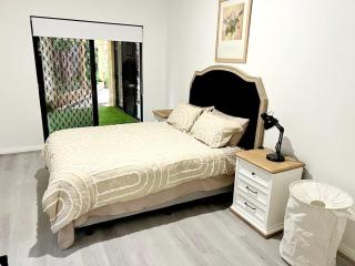 Mount Pleasant Wellness Retreat Infrared Sauna Massage RiverWalk - 6