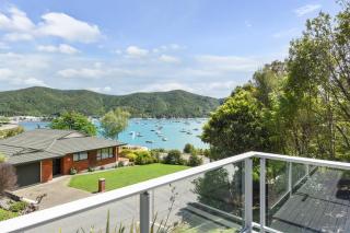 Waikawa Bay View - Waikawa Holiday Home - 7