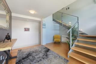 Waikawa Bay View - Waikawa Holiday Home - 3