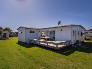 Caddy's Shack - Whangamata Holiday Home - 0