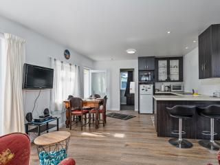 Caddy's Shack - Whangamata Holiday Home - 1