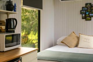 Lydia's Lodge by Tiny Away - 7