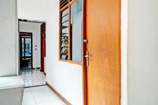 SPOT ON 93475 Garuda Homestay Syariah - 6