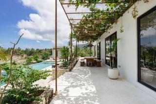 Cliffside Haven in Nusa Penida - 4