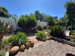 Far Far Away Guesthouse - 1