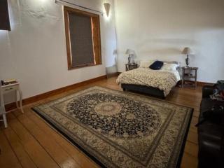 Far Far Away Guesthouse - 5