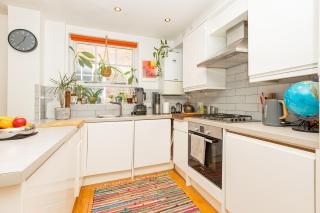 Beautiful 1BR Apartment in Clapton, 5 mins Overground St - 2