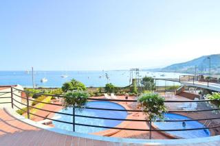 Coco Noir Taormina Apartment - 9