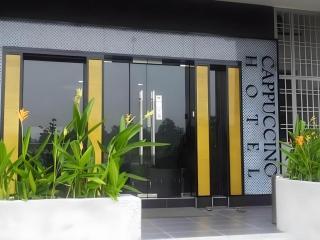 Cappuccino Hotel @ Mount Austin - 4