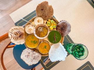 The Neeraj Ganga Rajmahal Wellness With Ganga View - 3