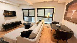 Absolute Collins Apartments - 8