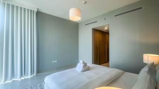 Waterfront 1BR, Full Marina View & Pool Access - 34AB04 - 1
