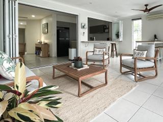 A Calm City Base - Cairns CBD - 0