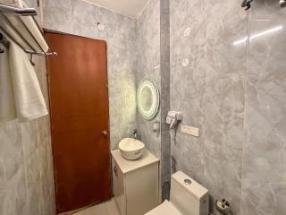 The Neeraj Ganga Rajmahal Wellness With Ganga View - 2