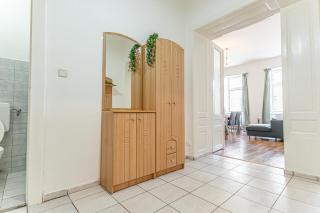 Stylish & Cozy 2-Bedroom Apartment, Very Central - 7