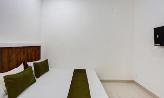 FabHotel Rajhans - 7