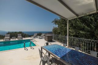 Villa Rabia - Elegant Sea-View Retreat in Mousata, Kefalonia - 5