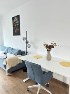 Lovely Cozy Apartments Adora Park Arad - 2