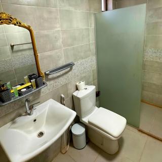 Desert Oasis in Wadi Rum Village - Cozy Lodge Room - 5