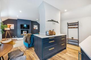 Glasswing Stays The Holgate Sanctuary - 0