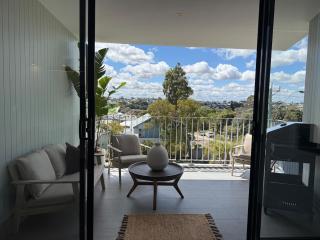 Salty Stay Scarborough - 7