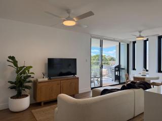 Salty Stay Scarborough - 8