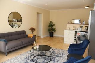 Paradyskloof Spacious Apartment - 9