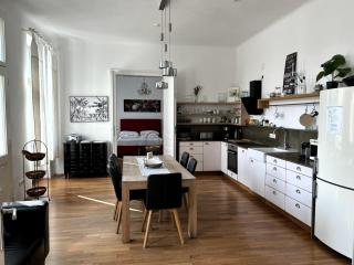 Casa Nostra - Ausgefallene Wohnung am Augarten - 9