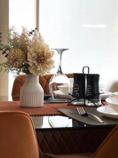 Modern Top Floor 4th 2BR 2 Bathroom Apartm Balcony City Lift Sleeps 6 - 2