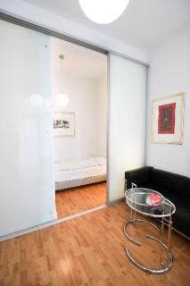 MAVO Hospitality Stuttgart Marienplatz - 4