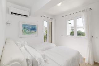 Villa Rabia - Elegant Sea-View Retreat in Mousata, Kefalonia - 2