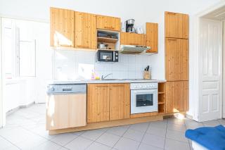 Only 10-Min to Center, Stylish 2BR Apt with WIFI, TV - 7